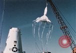 Image lancer de ballons New Mexico United States USA, 1957, de la seconde 46 séquences d'archives historiques vidéo 65675065038