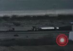 Immagine di Ape rocket sled su via New Mexico United States USA, 1958, secondo 20 filmato di repertorio 65675065058