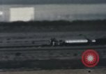 Immagine di Ape rocket sled su via New Mexico United States USA, 1958, secondo 28 filmato di repertorio 65675065058