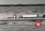 Immagine di Ape rocket sled su via New Mexico United States USA, 1958, secondo 39 filmato di repertorio 65675065058