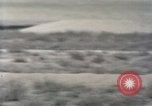 Immagine di Ape rocket sled su via New Mexico United States USA, 1958, secondo 52 filmato di repertorio 65675065058