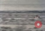 Immagine di Ape rocket sled su via New Mexico United States USA, 1958, secondo 53 filmato di repertorio 65675065058