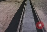 Immagine di Ape rocket sled avvicinando New Mexico United States USA, 1958, secondo 13 filmato di repertorio 65675065059