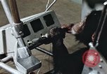 Standbild Ausbildung von Schimpansen New Mexico United States USA, 1960, aus Sekunde 46 historischem Filmmaterial Videoclip 65675065064