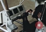 Standbild Ausbildung von Schimpansen New Mexico United States USA, 1960, aus Sekunde 47 historischem Filmmaterial Videoclip 65675065064