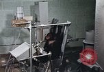 Standbild Ausbildung von Schimpansen New Mexico United States USA, 1960, aus Sekunde 23 historischem Filmmaterial Videoclip 65675065065