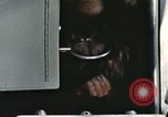 Image la formation du chimpanzé New Mexico United States USA, 1960, de la seconde 48 séquences d'archives historiques vidéo 65675065067