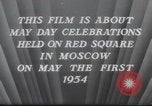Standbild May Day Parade Moskau Russland Sowjetunion, 1954, aus Sekunde 7 historischem Filmmaterial Videoclip 65675065075