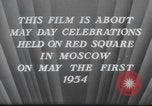 Standbild May Day Parade Moskau Russland Sowjetunion, 1954, aus Sekunde 14 historischem Filmmaterial Videoclip 65675065075
