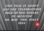 Standbild May Day Parade Moskau Russland Sowjetunion, 1954, aus Sekunde 15 historischem Filmmaterial Videoclip 65675065075