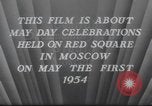 Standbild May Day Parade Moskau Russland Sowjetunion, 1954, aus Sekunde 16 historischem Filmmaterial Videoclip 65675065075
