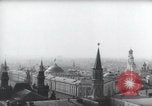 Standbild May Day Parade Moskau Russland Sowjetunion, 1954, aus Sekunde 24 historischem Filmmaterial Videoclip 65675065075