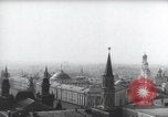 Standbild May Day Parade Moskau Russland Sowjetunion, 1954, aus Sekunde 25 historischem Filmmaterial Videoclip 65675065075