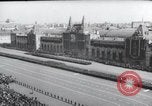 Standbild May Day Parade Moskau Russland Sowjetunion, 1954, aus Sekunde 59 historischem Filmmaterial Videoclip 65675065075