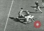 Standbild Fußballspiel West Point New York USA, 1951, aus Sekunde 30 historischem Filmmaterial Videoclip 65675065082