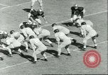 Standbild Fußballspiel West Point New York USA, 1951, aus Sekunde 32 historischem Filmmaterial Videoclip 65675065082