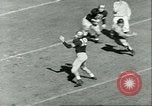 Standbild Fußballspiel West Point New York USA, 1951, aus Sekunde 45 historischem Filmmaterial Videoclip 65675065082