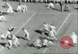 Standbild Fußballspiel West Point New York USA, 1951, aus Sekunde 53 historischem Filmmaterial Videoclip 65675065082