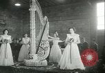 Image citrus fiesta California United States USA, 1951, de la seconde 17 séquences d'archives historiques vidéo 65675065089