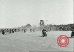 Immagine di Gara di moto Daytona Beach Florida USA, 1951, secondo 8 filmato di repertorio 65675065090
