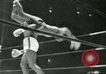 Immagine di Orientale guanti d'oro Campionato New York City USA, 1951, secondo 16 filmato di repertorio 65675065091