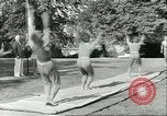 Immagine di I ginnasti danese Germania, 1951, secondo 34 filmato di repertorio 65675065097