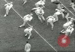 Immagine di Partita di calcio Seattle Washington USA, 1951, secondo 13 filmato di repertorio 65675065098