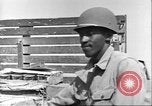 Immagine di Soldati afro-americani in Italia seconda guerra mondiale Anzio Italia, 1944, secondo 28 filmato di repertorio 65675065099