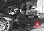 Image Soldats afro-américains soudeur Anzio Italie, 1944, de la seconde 5 séquences d'archives historiques vidéo 65675065101