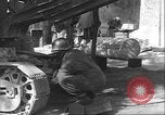 Image Soldats afro-américains soudeur Anzio Italie, 1944, de la seconde 6 séquences d'archives historiques vidéo 65675065101