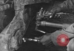 Image Soldats afro-américains soudeur Anzio Italie, 1944, de la seconde 15 séquences d'archives historiques vidéo 65675065101