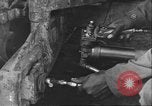 Image Soldats afro-américains soudeur Anzio Italie, 1944, de la seconde 16 séquences d'archives historiques vidéo 65675065101