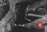 Image Soldats afro-américains soudeur Anzio Italie, 1944, de la seconde 18 séquences d'archives historiques vidéo 65675065101