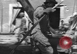 Image Soldats afro-américains soudeur Anzio Italie, 1944, de la seconde 35 séquences d'archives historiques vidéo 65675065101