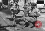 Image Soldats afro-américains soudeur Anzio Italie, 1944, de la seconde 40 séquences d'archives historiques vidéo 65675065101
