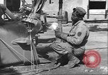 Image Soldats afro-américains soudeur Anzio Italie, 1944, de la seconde 44 séquences d'archives historiques vidéo 65675065101