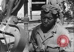 Image Soldats afro-américains soudeur Anzio Italie, 1944, de la seconde 46 séquences d'archives historiques vidéo 65675065101
