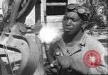 Image Soldats afro-américains soudeur Anzio Italie, 1944, de la seconde 49 séquences d'archives historiques vidéo 65675065101