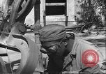 Image Soldats afro-américains soudeur Anzio Italie, 1944, de la seconde 61 séquences d'archives historiques vidéo 65675065101