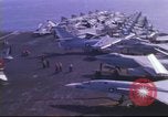 Standbild USS America Mittelmeer, 1967, aus Sekunde 52 historischem Filmmaterial Videoclip 65675065113
