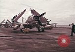 Image USS Ticonderoga du golfe du Tonkin Vietnam, 1964, de la seconde 11 séquences d'archives historiques vidéo 65675065139