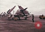 Image USS Ticonderoga du golfe du Tonkin Vietnam, 1964, de la seconde 13 séquences d'archives historiques vidéo 65675065139