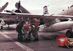 Image USS Ticonderoga du golfe du Tonkin Vietnam, 1964, de la seconde 21 séquences d'archives historiques vidéo 65675065139