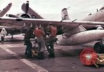 Image USS Ticonderoga du golfe du Tonkin Vietnam, 1964, de la seconde 22 séquences d'archives historiques vidéo 65675065139