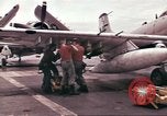 Image USS Ticonderoga du golfe du Tonkin Vietnam, 1964, de la seconde 24 séquences d'archives historiques vidéo 65675065139