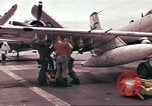 Image USS Ticonderoga du golfe du Tonkin Vietnam, 1964, de la seconde 27 séquences d'archives historiques vidéo 65675065139