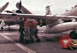 Image USS Ticonderoga du golfe du Tonkin Vietnam, 1964, de la seconde 29 séquences d'archives historiques vidéo 65675065139