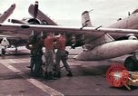 Image USS Ticonderoga du golfe du Tonkin Vietnam, 1964, de la seconde 33 séquences d'archives historiques vidéo 65675065139