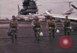 Image USS Ticonderoga du golfe du Tonkin Vietnam, 1964, de la seconde 61 séquences d'archives historiques vidéo 65675065139