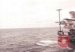 Immagine di USS Ticonderoga Golfo del Tonchino Vietnam, 1964, secondo 10 filmato di repertorio 65675065158